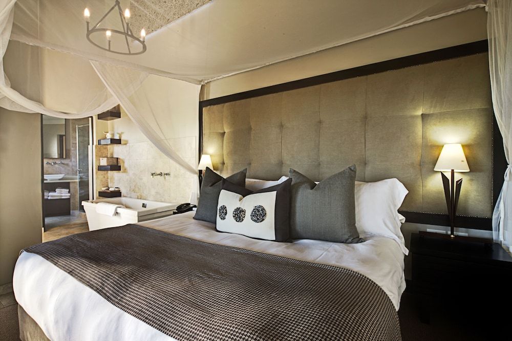 The Blades Executive Double or Twin Room 3