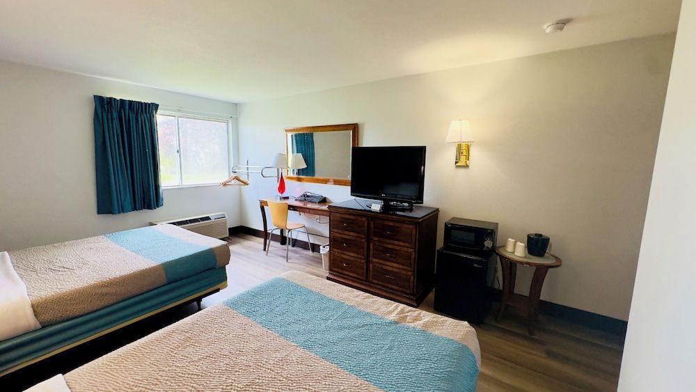Motel 6 McGraw, NY - Cortland Standard Room, 2 Double Beds, Accessible, Non Smoking 4