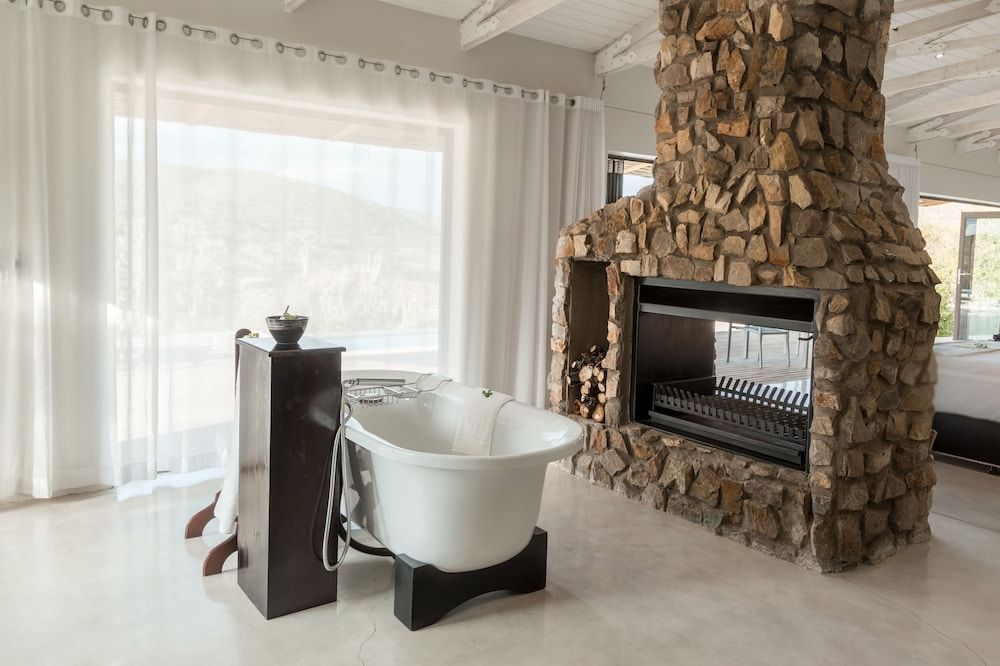 Hopewell Private Game Reserve Rhino Private Suite with Swimming Pool 12