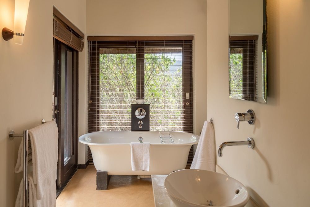 Hopewell Private Game Reserve Standard Suite (East) no Swimming Pool (2) 5