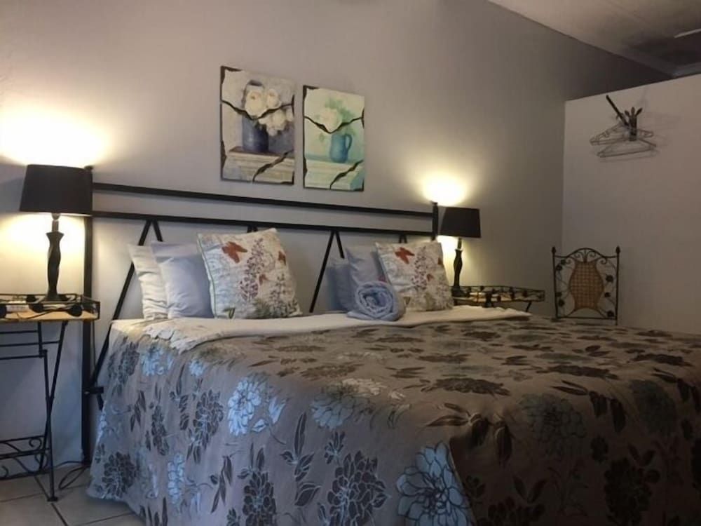 Hlulala Guesthouse Superior Double room (6) 3