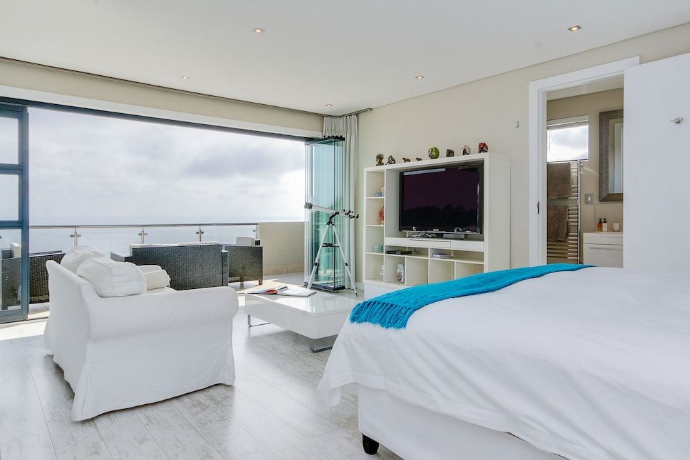 Sea Mount Suite, 1 Bedroom, Sea View 10