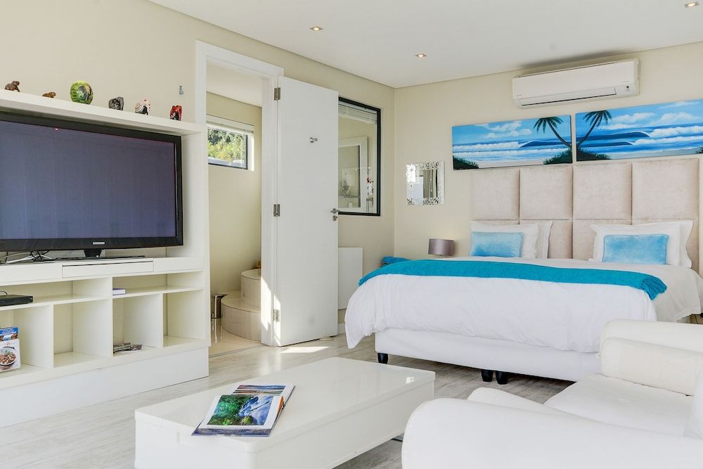 Sea Mount Suite, 1 Bedroom, Sea View 6