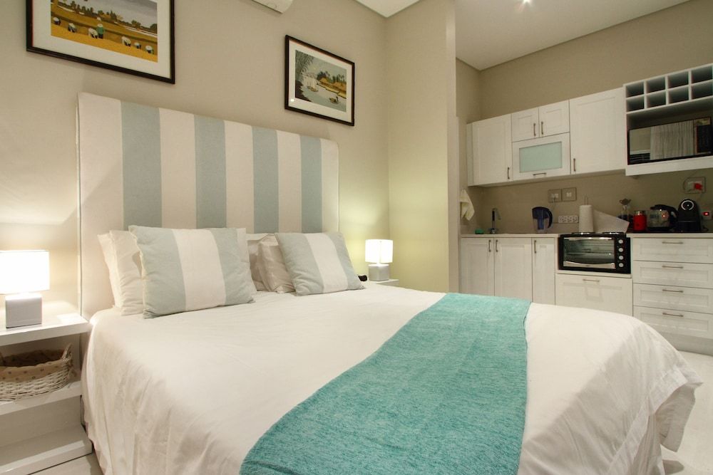 Sea Mount Studio Suite, Mountain View 3