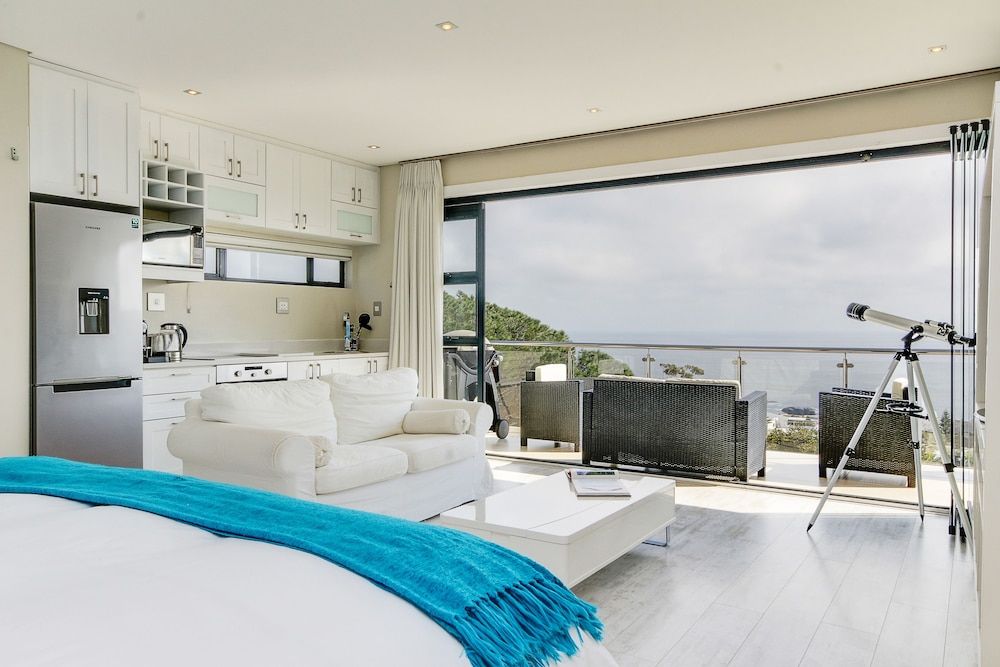 Sea Mount Suite, 1 Bedroom, Sea View 9
