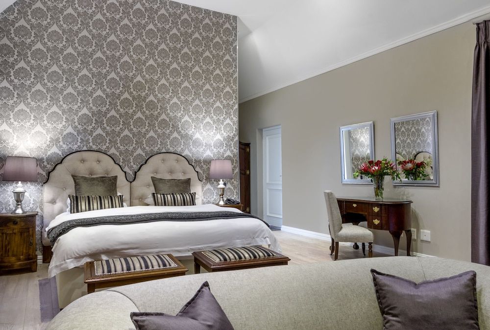 undefined Riverside Boutique Hotel 3