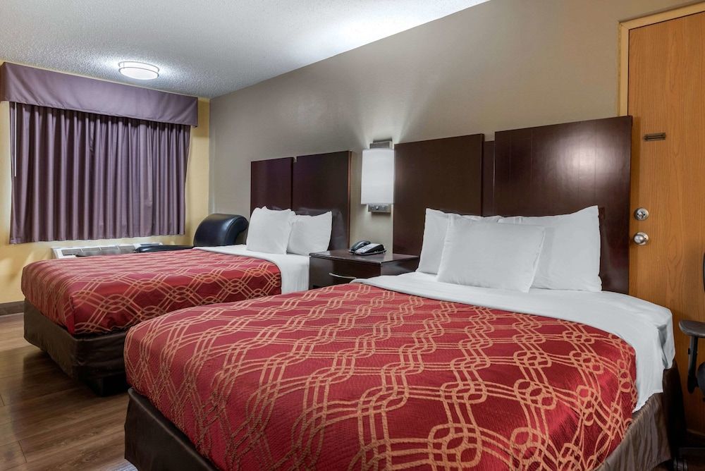Standard Room, 2 Queen Beds, Non Smoking
