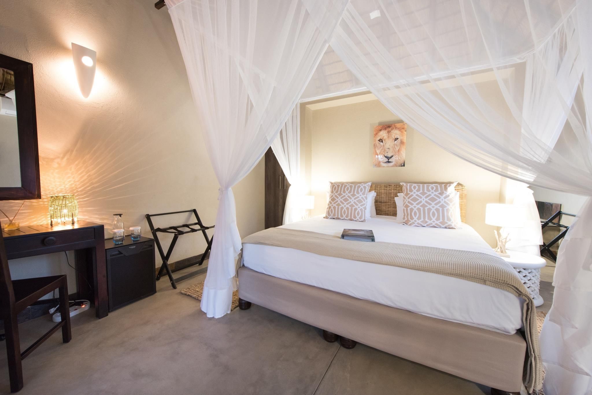 Bushbaby River Lodge King Bed Deluxe Room 2