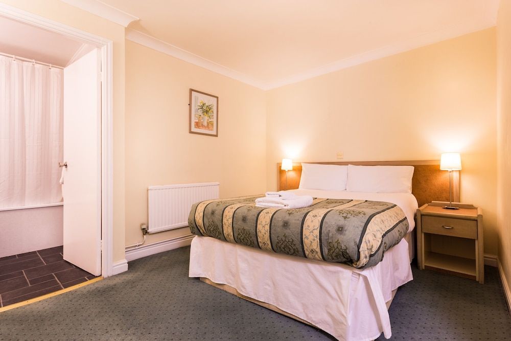 undefined Gardens Hotel 4