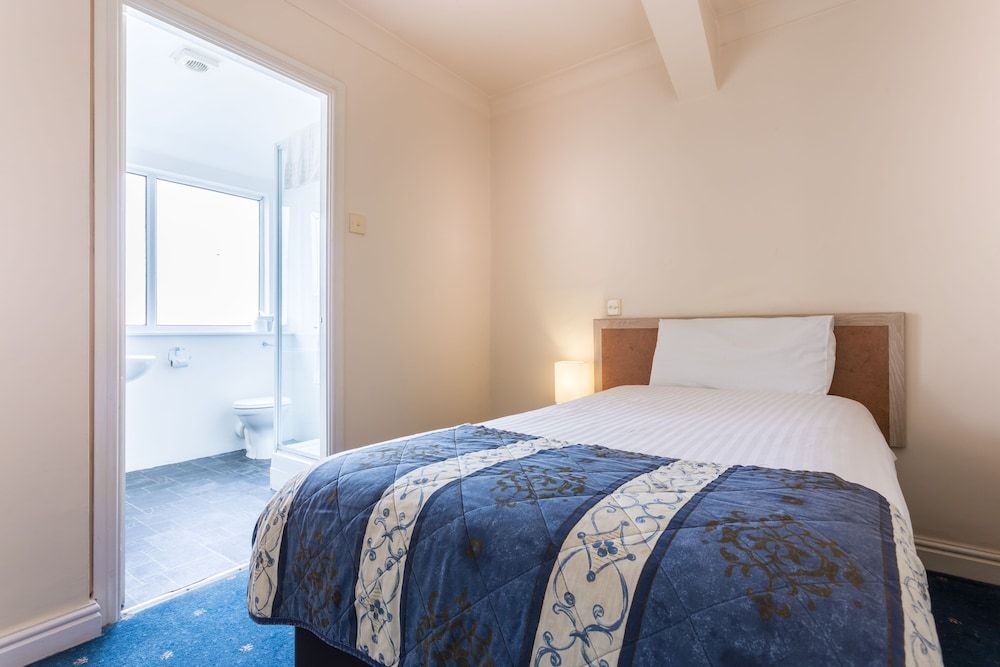 undefined Gardens Hotel 5