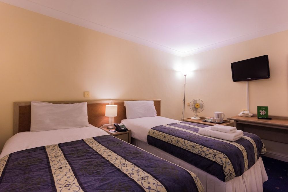 undefined Gardens Hotel 7