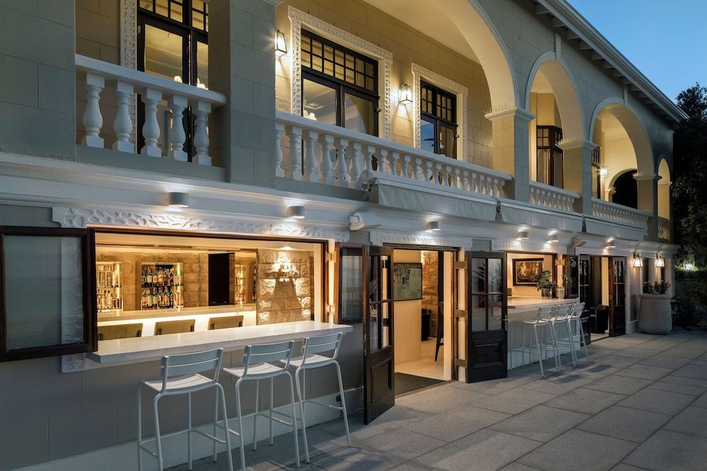 undefined Ellerman House 4