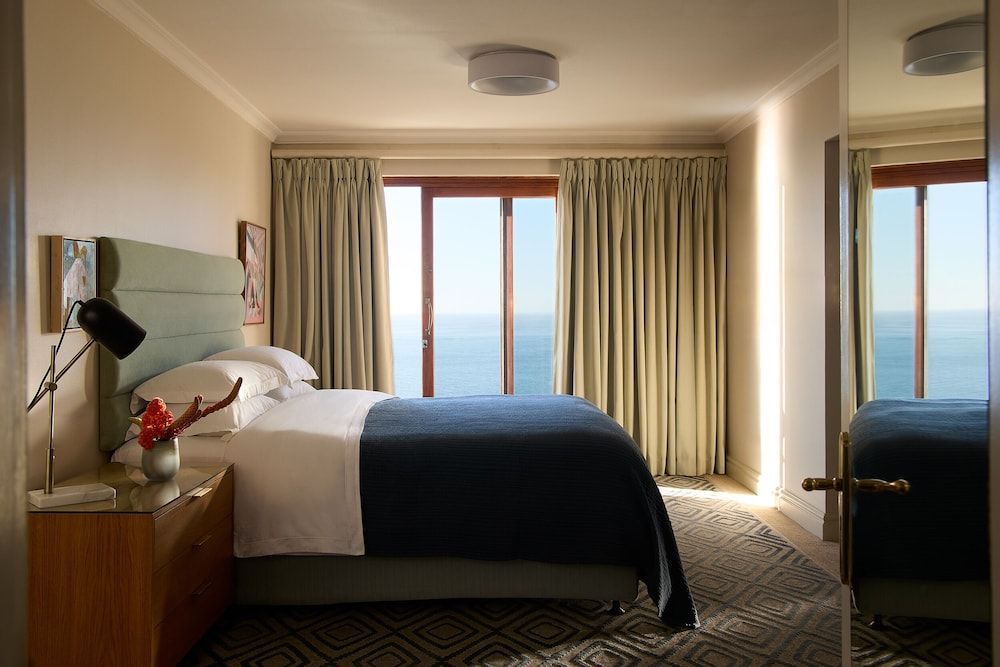 undefined Ellerman House 9