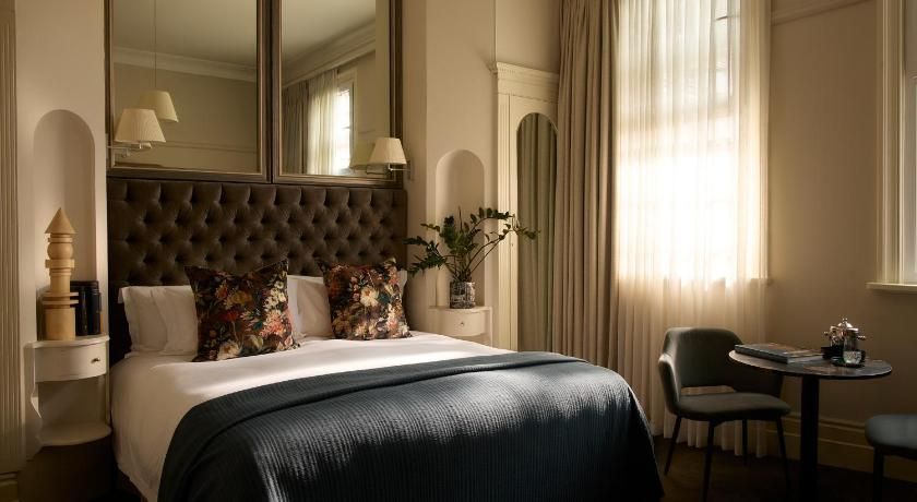 Ellerman House Classic Double Room 10
