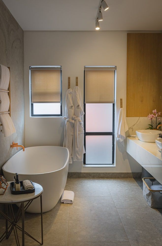 Menlyn Boutique Hotel Honeymoon Suite (Double) 9