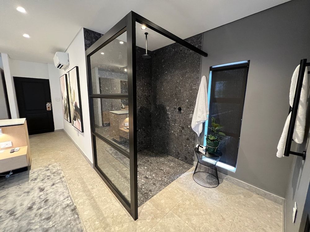 Menlyn Boutique Hotel Honeymoon Suite (Double) 12