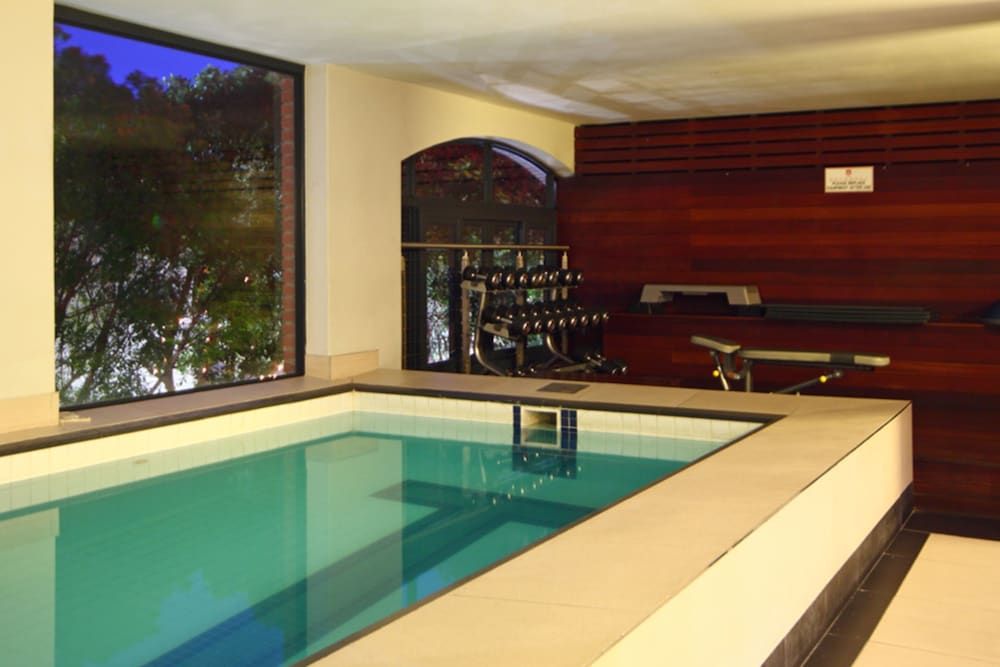 undefined Cape eazi stayz Rockwell Apartments