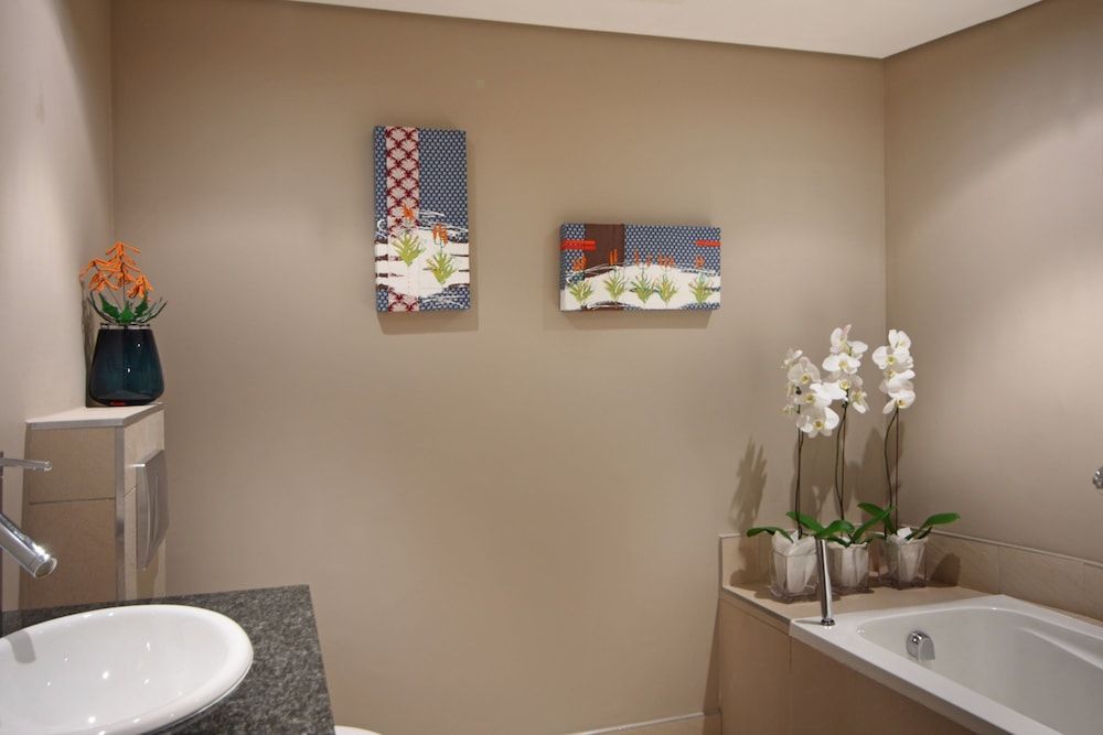 Cape eazi stayz Rockwell Apartments Rockefellers 11