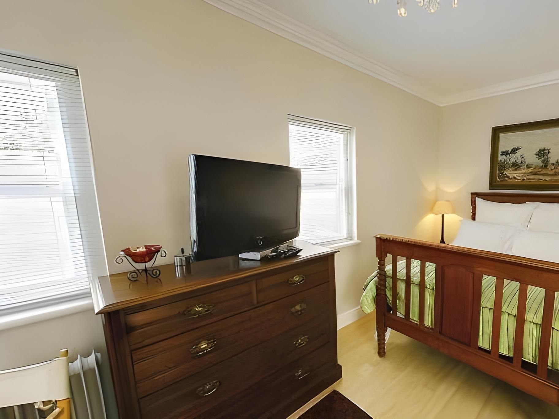 Studio With Kitchenette