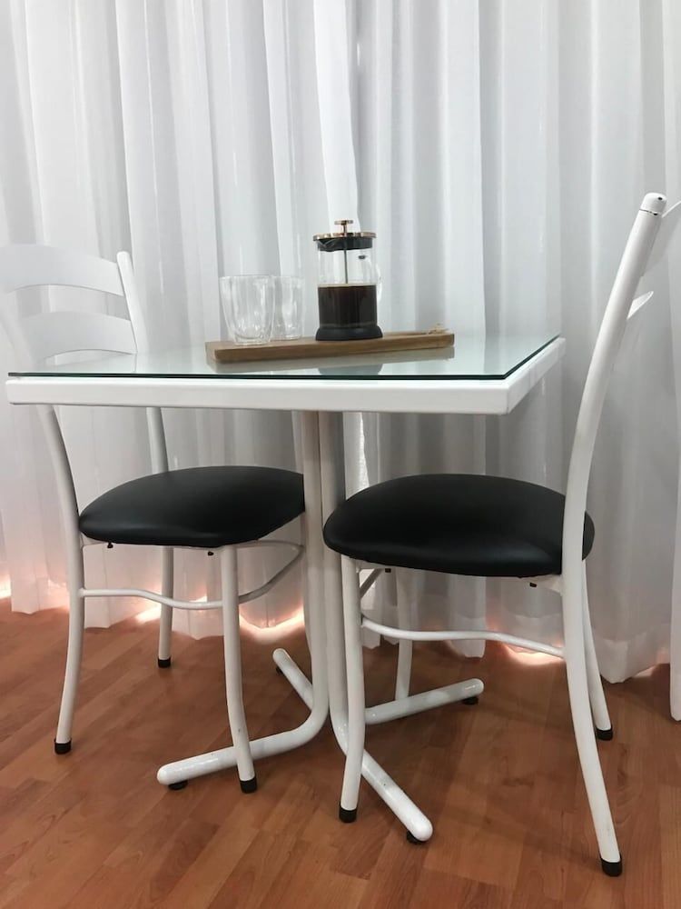 Skylink Holiday Accommodation Room 11 10