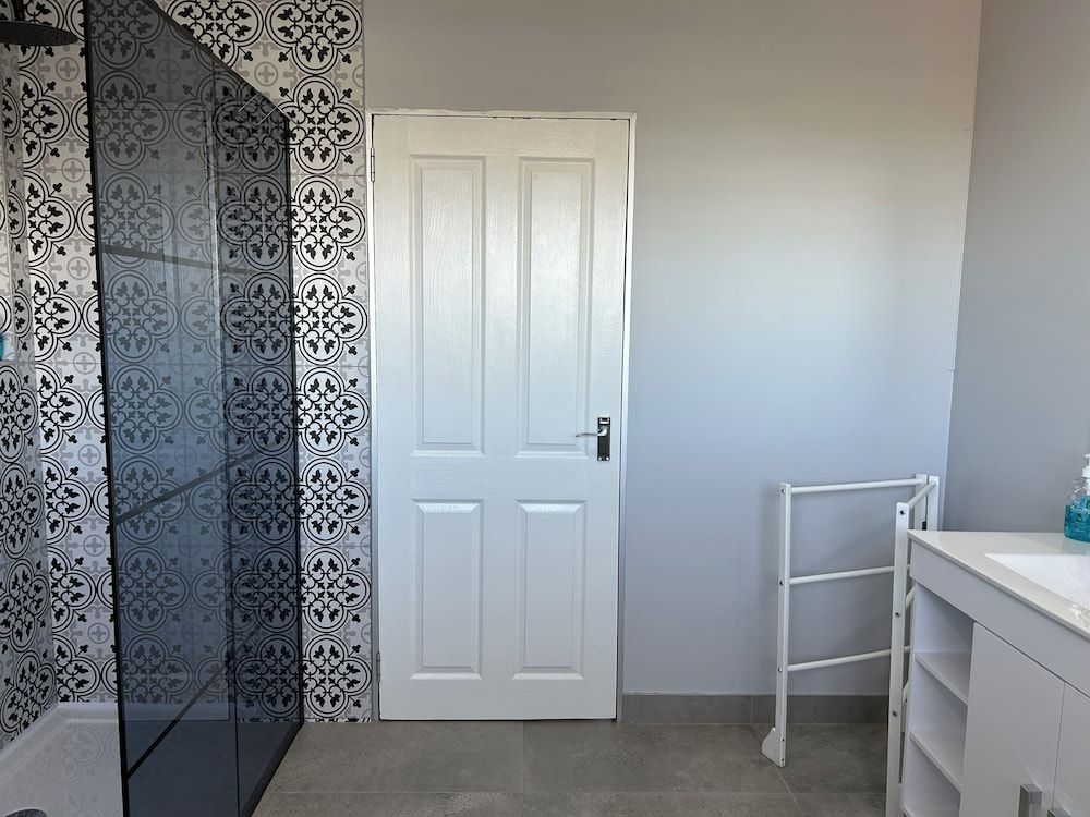 Skylink Holiday Accommodation Bells and Whistles 27