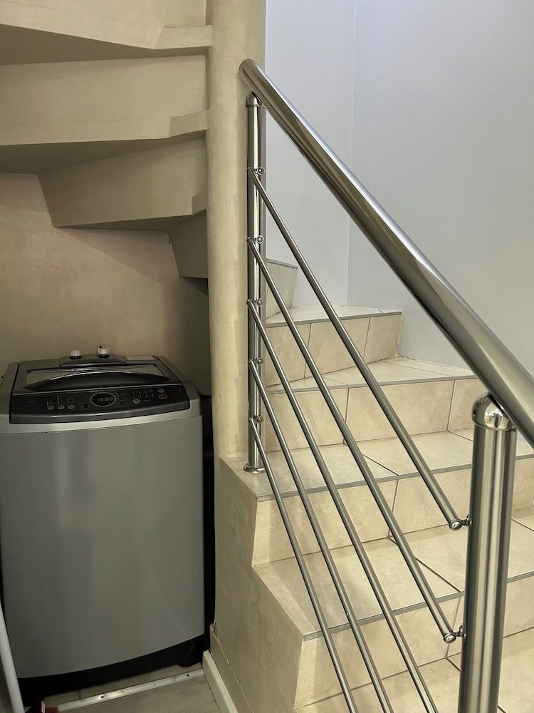 Skylink Holiday Accommodation Bells and Whistles 16