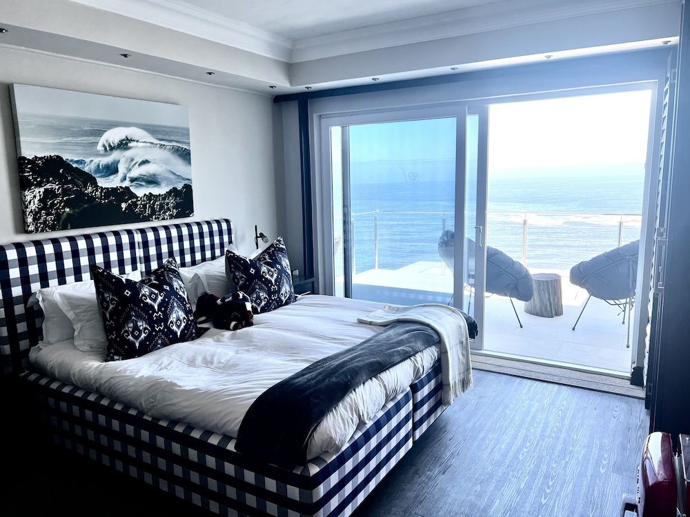 Head over Hills Luxury Retreat