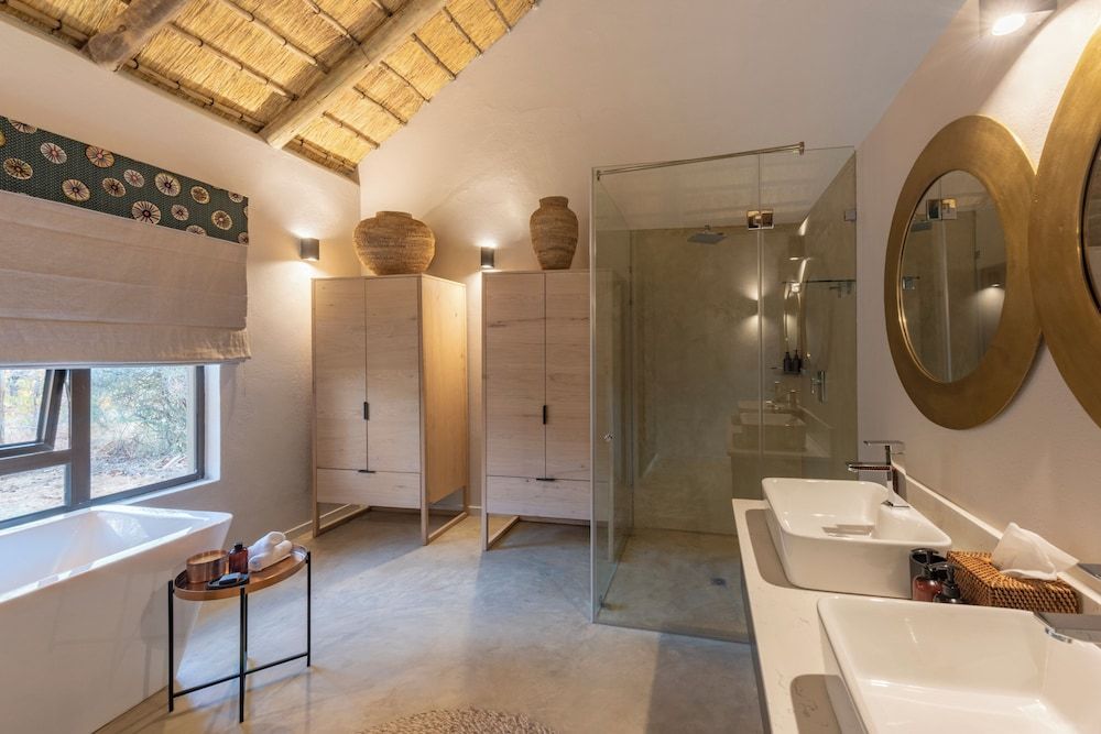 Xanatseni Private Camp Family Suite, 2 Bedrooms, Kitchen 3