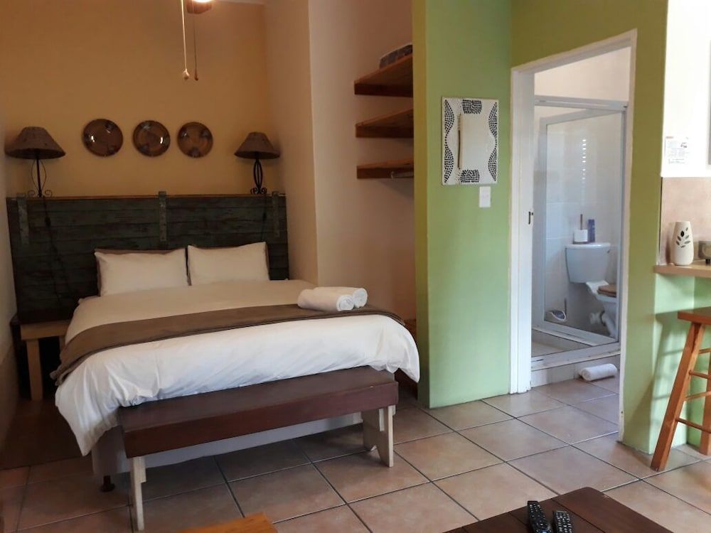 Tourist Lodge Gansbaai Standard Double Room, 1 Bedroom, Non Smoking
