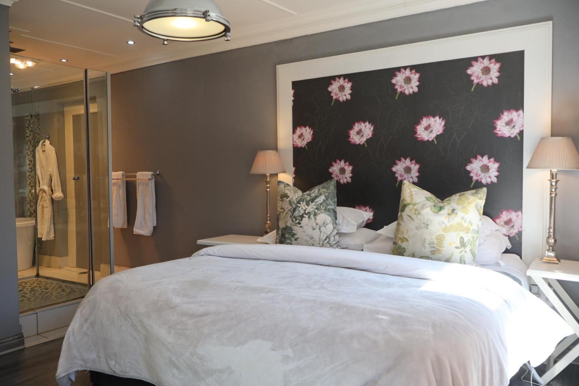 Deluxe King Suite
