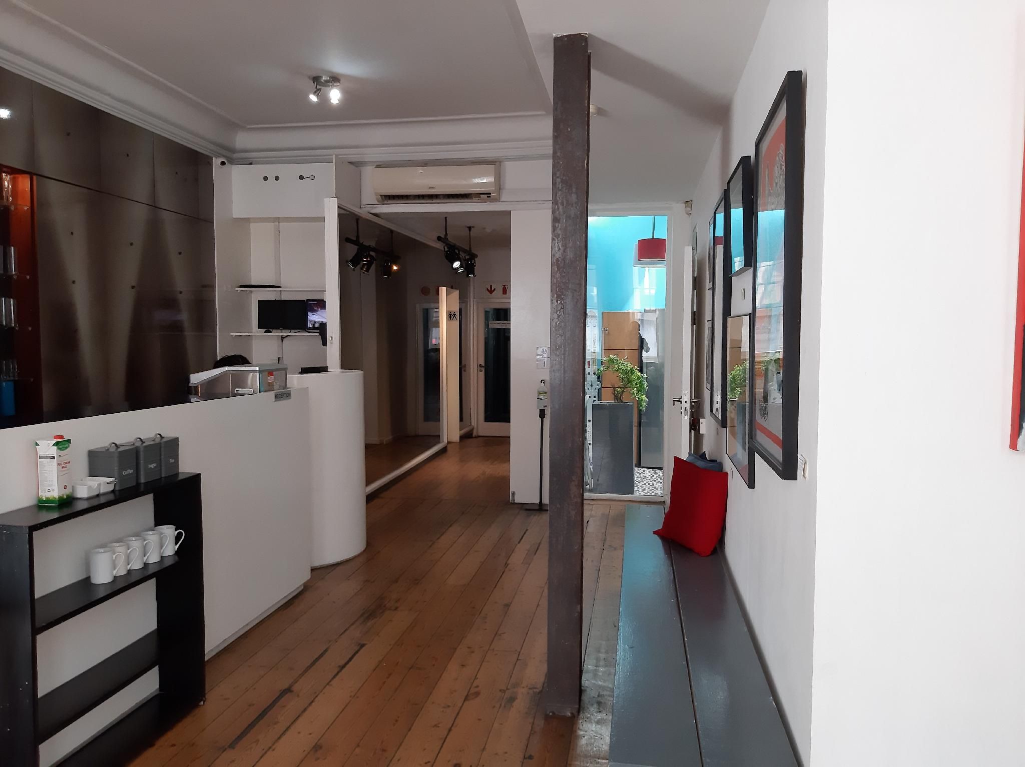 undefined Daddy Long Legs Art Hotel 7