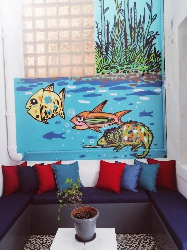 undefined Daddy Long Legs Art Hotel 10