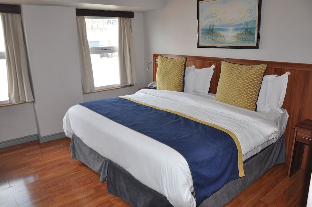 Parliament Hotel Standard Double Room 6