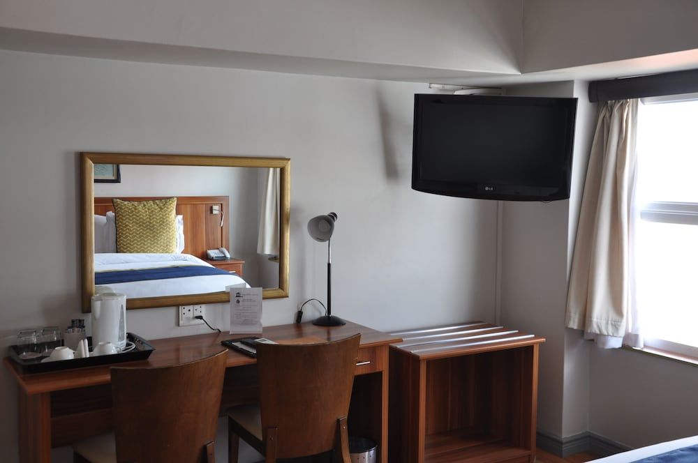 Parliament Hotel Standard Double Room 4