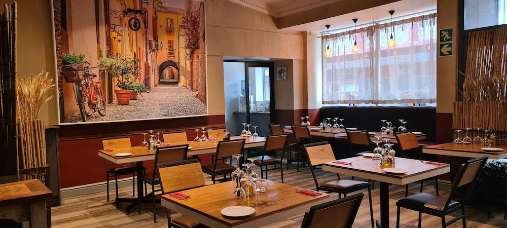 undefined Parliament Hotel 9