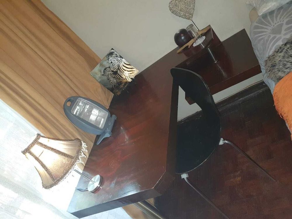 Breena BnB Guest House Room 5 Giraffe room 6