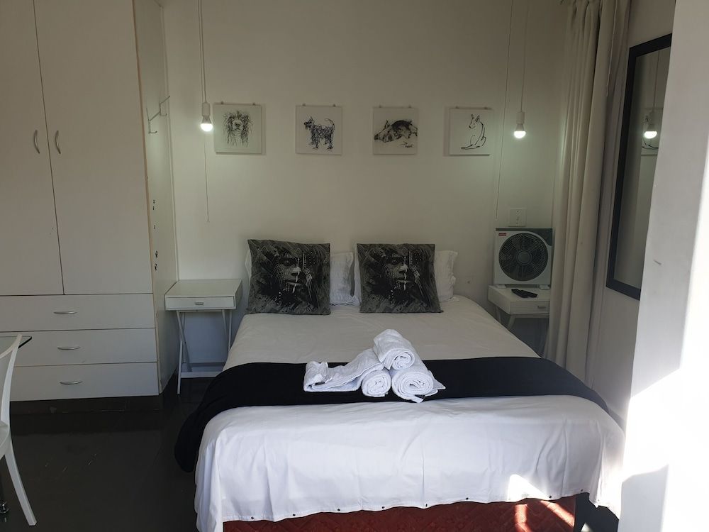 undefined 4 on Highworth 9