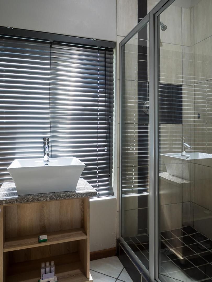 Standard Twin Room with Garden View