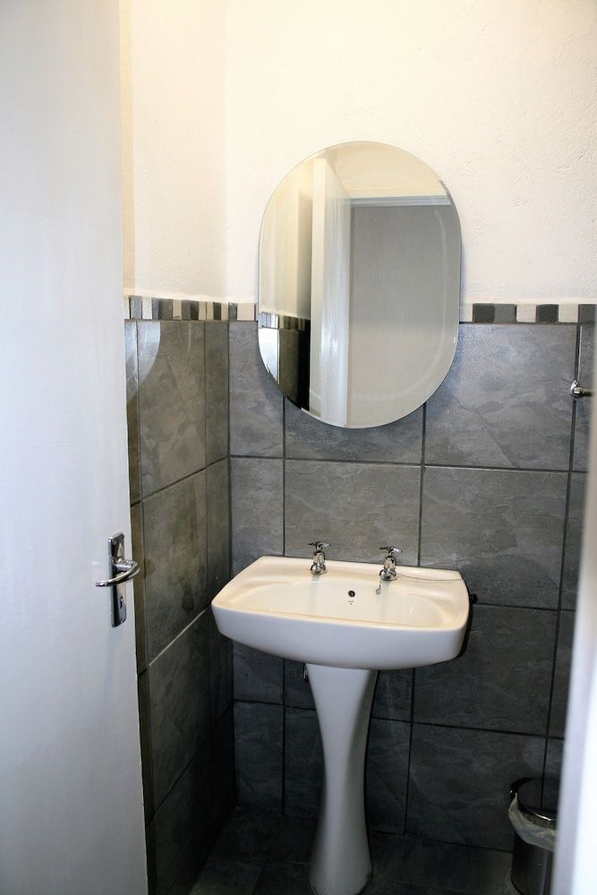 Sabi Star Chalets Executive Chalet, 2 Bedrooms, Garden View, Garden Area 10