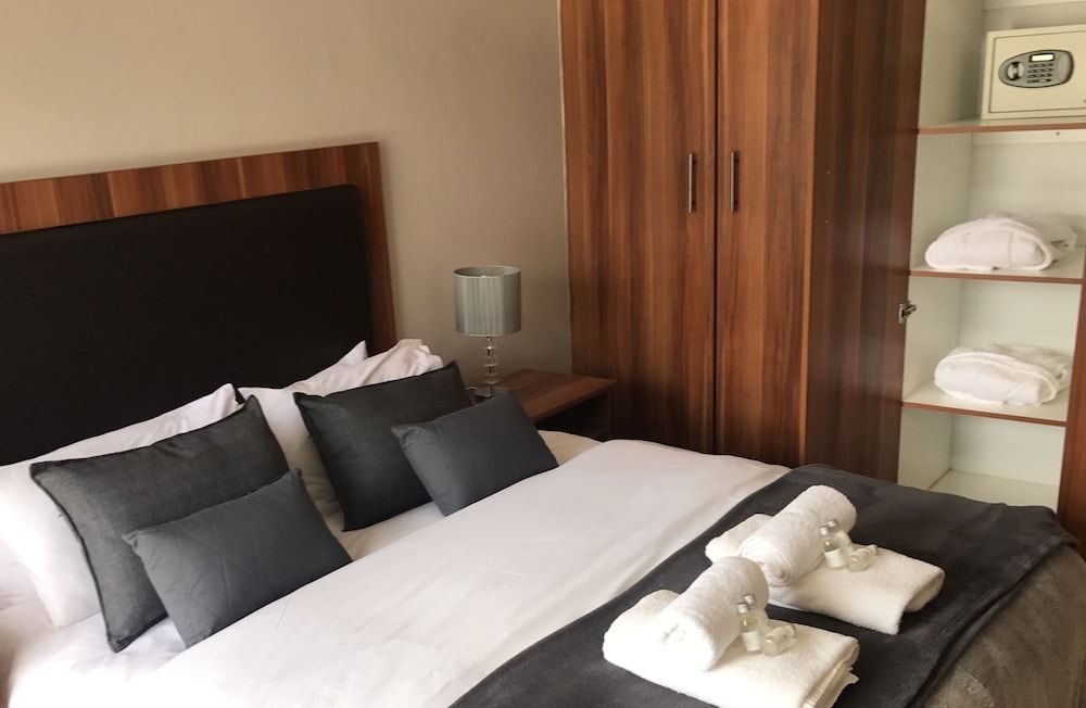 Manor Hills Guest Lodge Family Suite