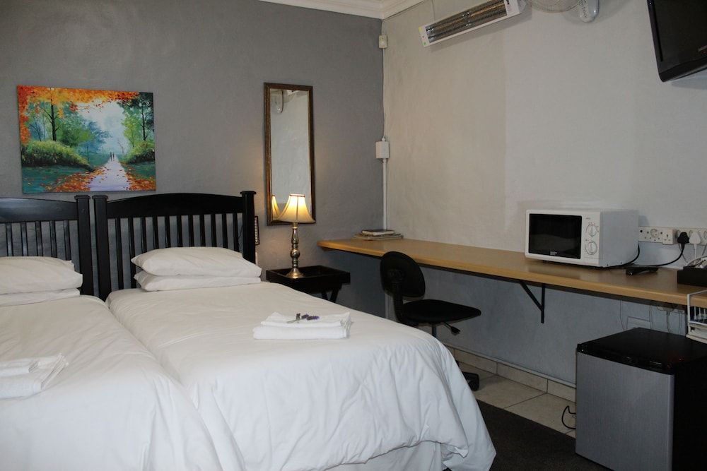 3Liebeloft Guest House Twin Room (Liebe 5) 6