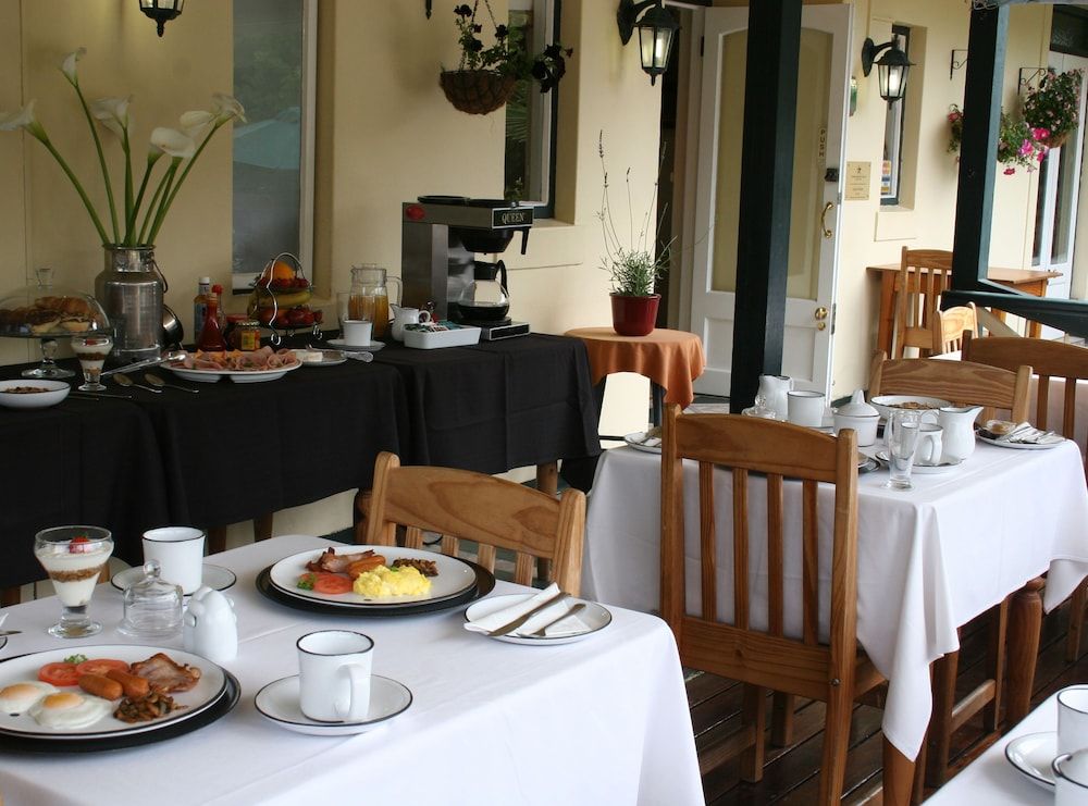 undefined Knysna Wayside Inn 10