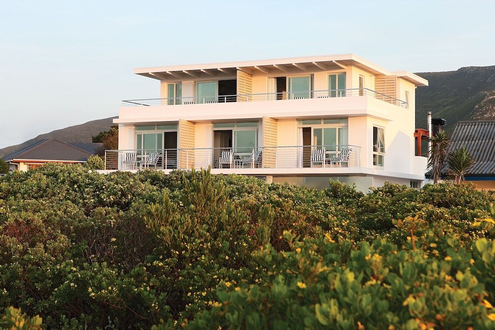 undefined One Marine Drive Boutique Hotel 7