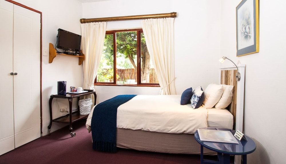 Storms River Guest Lodge Single Room 3