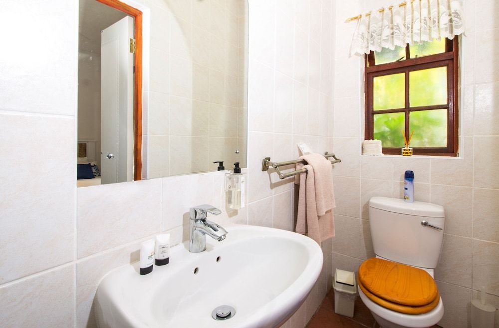 Storms River Guest Lodge Single Room 6