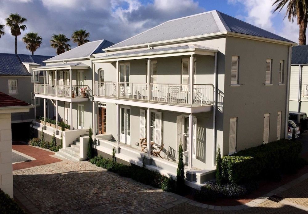 undefined The Majestic Apartment 9