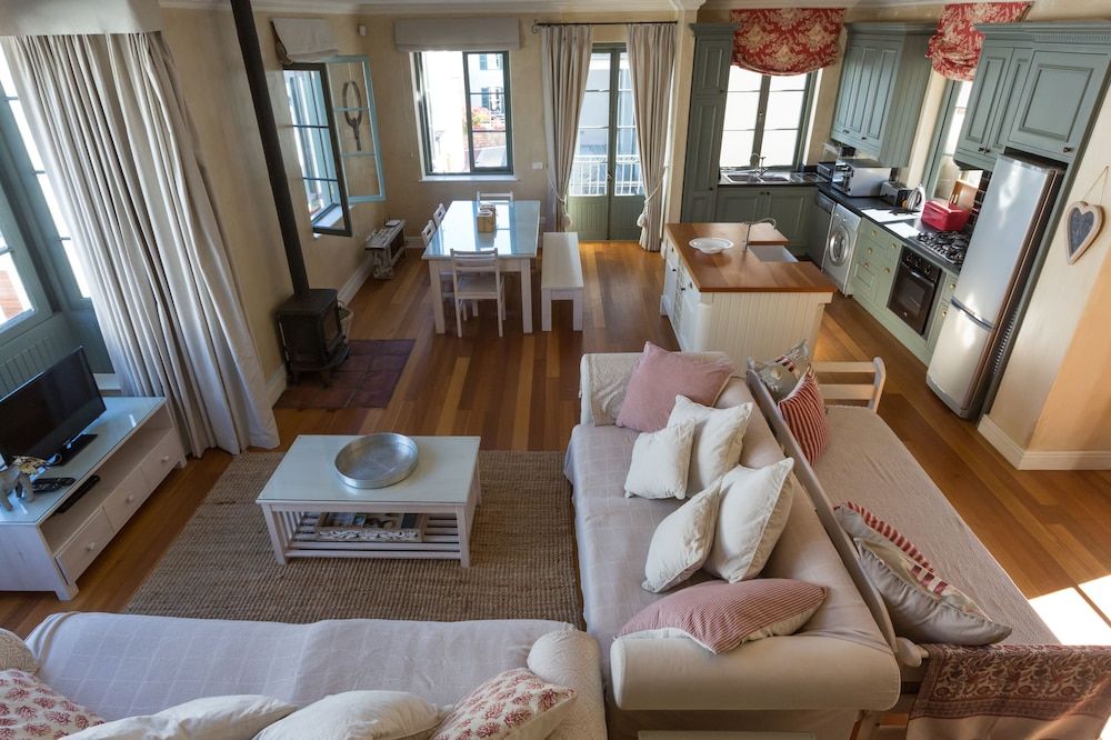 The Majestic Apartment Majestic Apartment 3 11