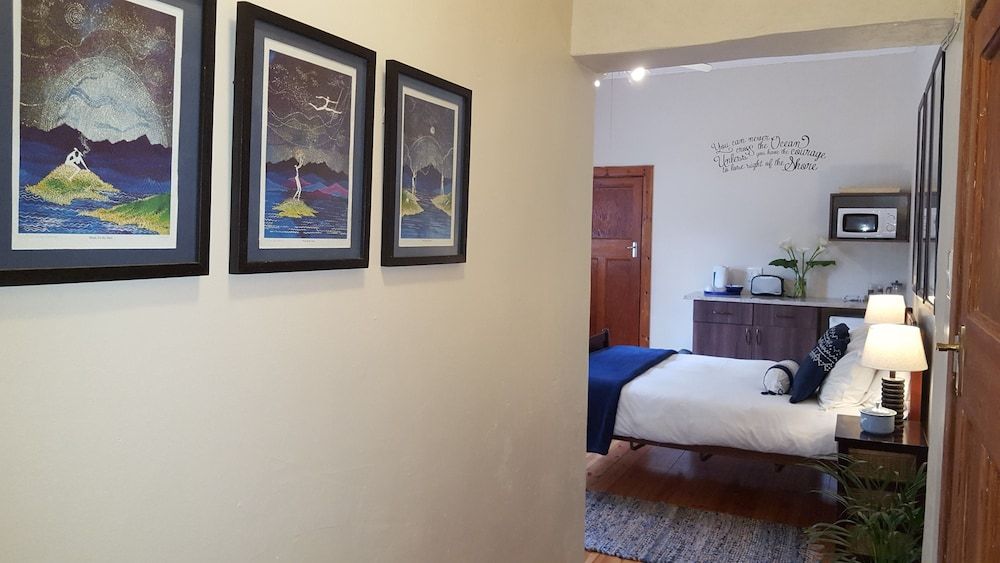 7 on Oakleigh Classic Studio Suite 3