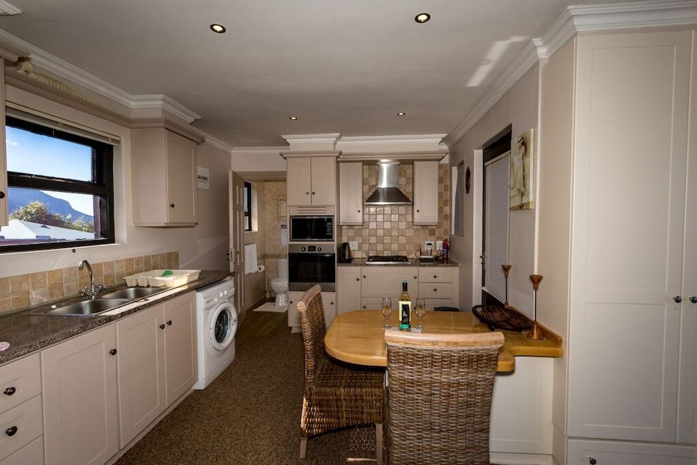 Constantia Vista The Penthouse Apartment 3