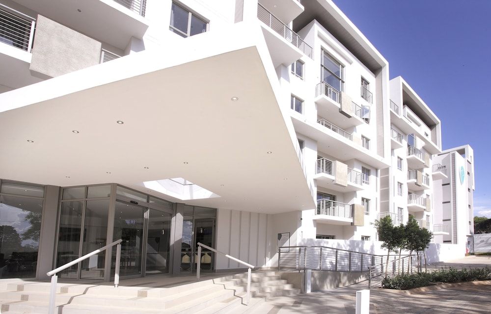 undefined The Capital on Bath 4